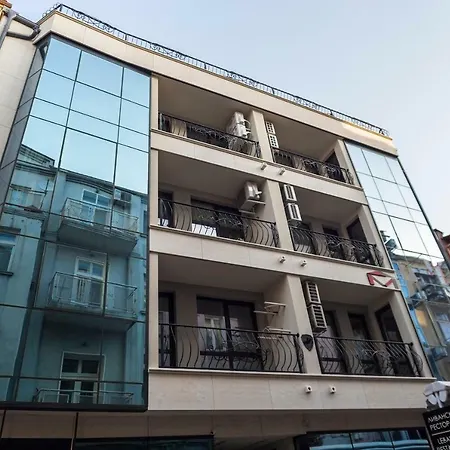 Vacation Apartment *